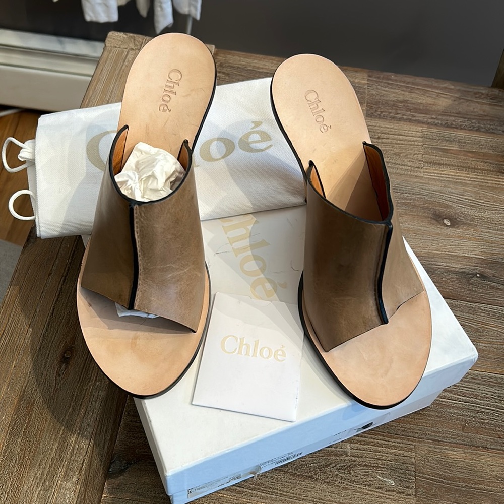 Chloe tan leather mules